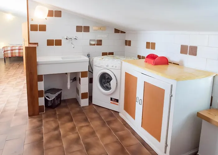 S029 - Sirolo, Deliziosa Mansarda Condizionata Vista Mare Appartamento