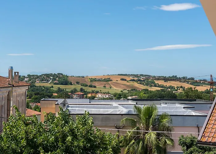 S029 - Sirolo, Deliziosa Mansarda Condizionata Vista Mare Sirolo